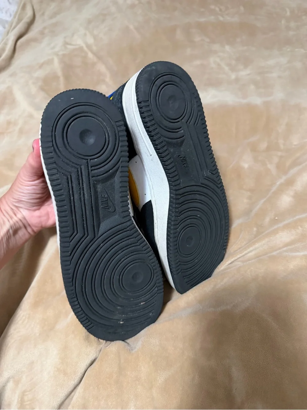 Nike Air Force 1 LV8 GS 'Black White Dark Sulfur' 6.5
